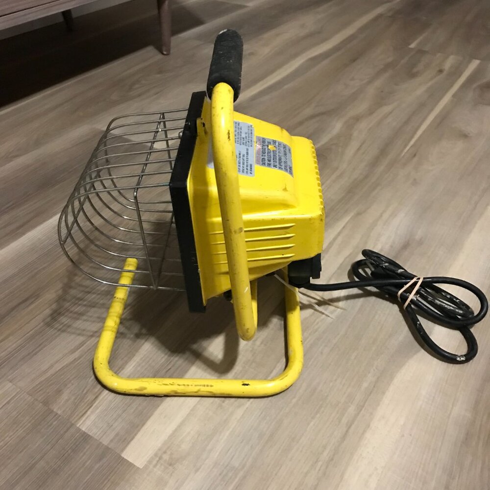 Electric Work Light With Shade - Picture 3 of 3